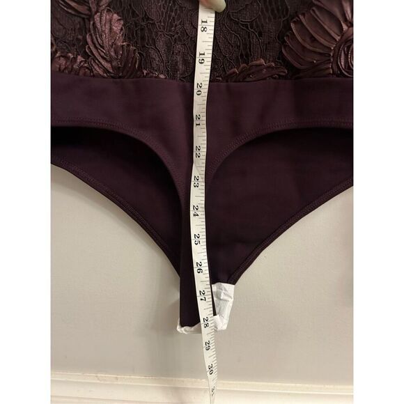 NWT Express Eggplant Purple Long Sleeve V Neck Lace Bodysuit Medium Floral Date - Picture 9 of 14